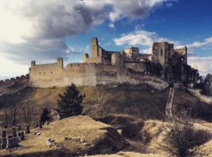 Najkrajšie slovenské hrady a zámky - Beckov