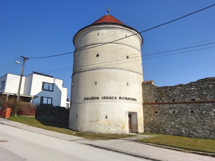 Jedinečné miesta v okolí Bratislavy - Modra