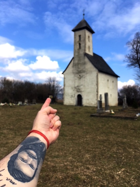 Kostolíky na Slovensku - Kostol sv. Jána Krstiteľa v Pominovci -  Sedmerovci