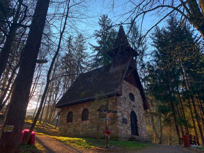 Kaplnka Panny Márie Kráľovnej vo Vyhniach 