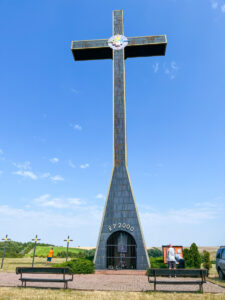 Miléniový kríž, neďaleko Smrdák